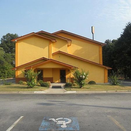 Super Inn Lodge West Экстерьер фото